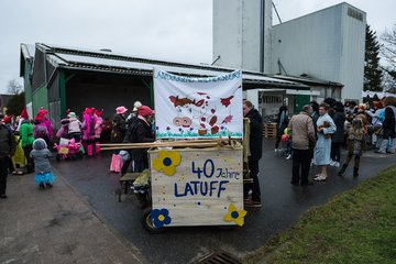 Bild 15 - Latuff Umzug